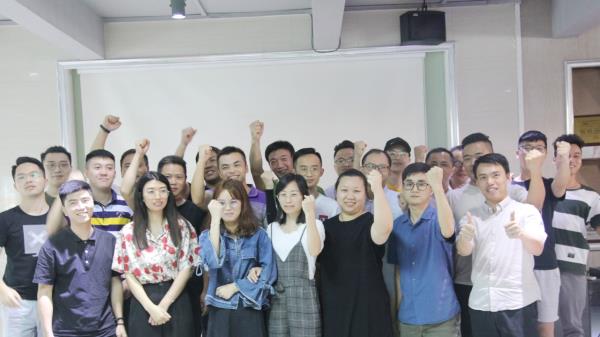 小蝌蚪视频黄2019年度冲刺誓师启动会