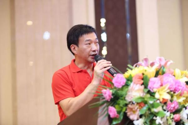 小蝌蚪视频黄总裁夏海锋